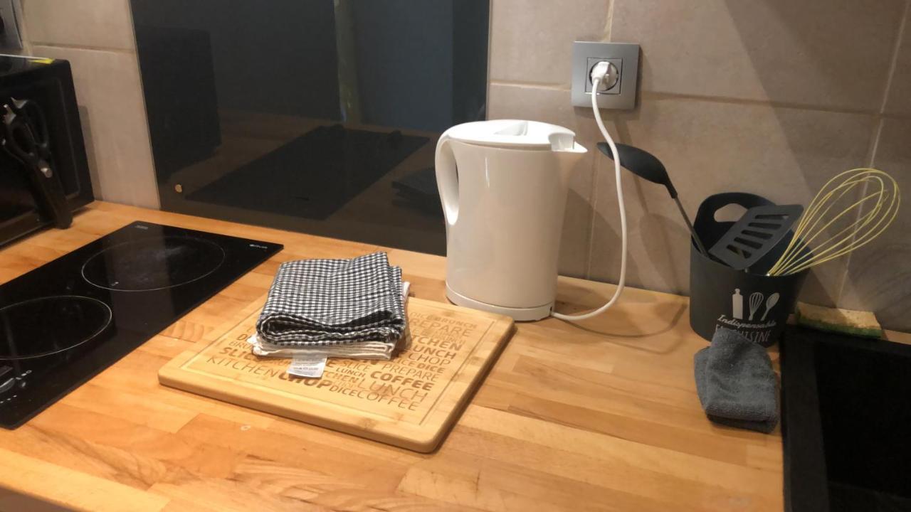 Studio Centre Ville Proche Gare Avec Cour Privee Carcassonne Ngoại thất bức ảnh