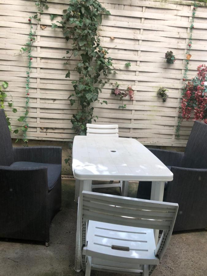 Studio Centre Ville Proche Gare Avec Cour Privee Carcassonne Ngoại thất bức ảnh